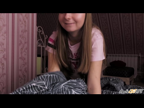 ❤️ Blondie анын BFF анын терең соруп жана анын оозуна сперма алат ❌ Порно боюнча бизде ❌❤